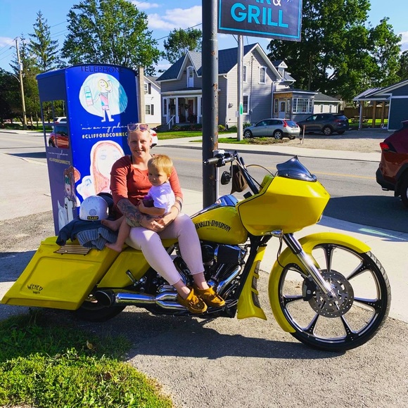 Meet your Posher, Stef - Picture 1 of 1